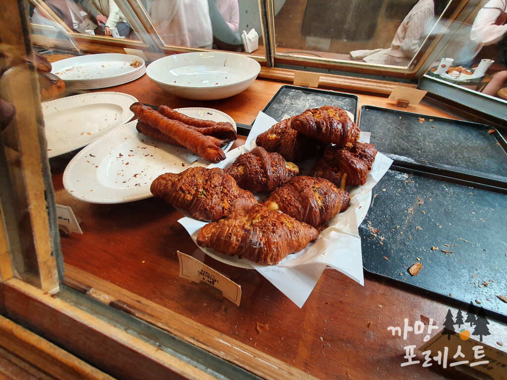 러스트 베이커리 빵 3