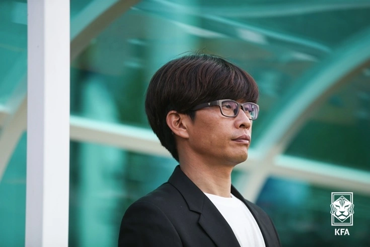 【대한축구협회】 여자 축구 대표팀 콜린 벨 다음 &lt;신상우 감독&gt; 선임! [국가대표 창녕WFC]
