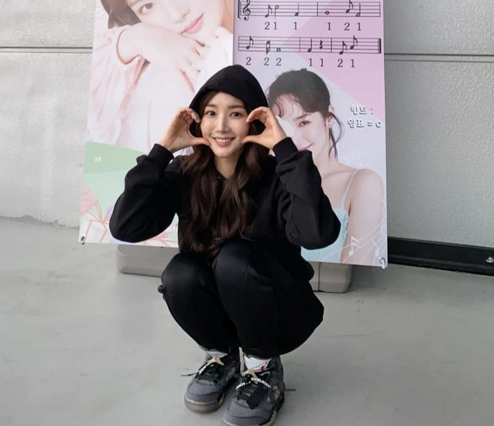 배우 박민영 사복