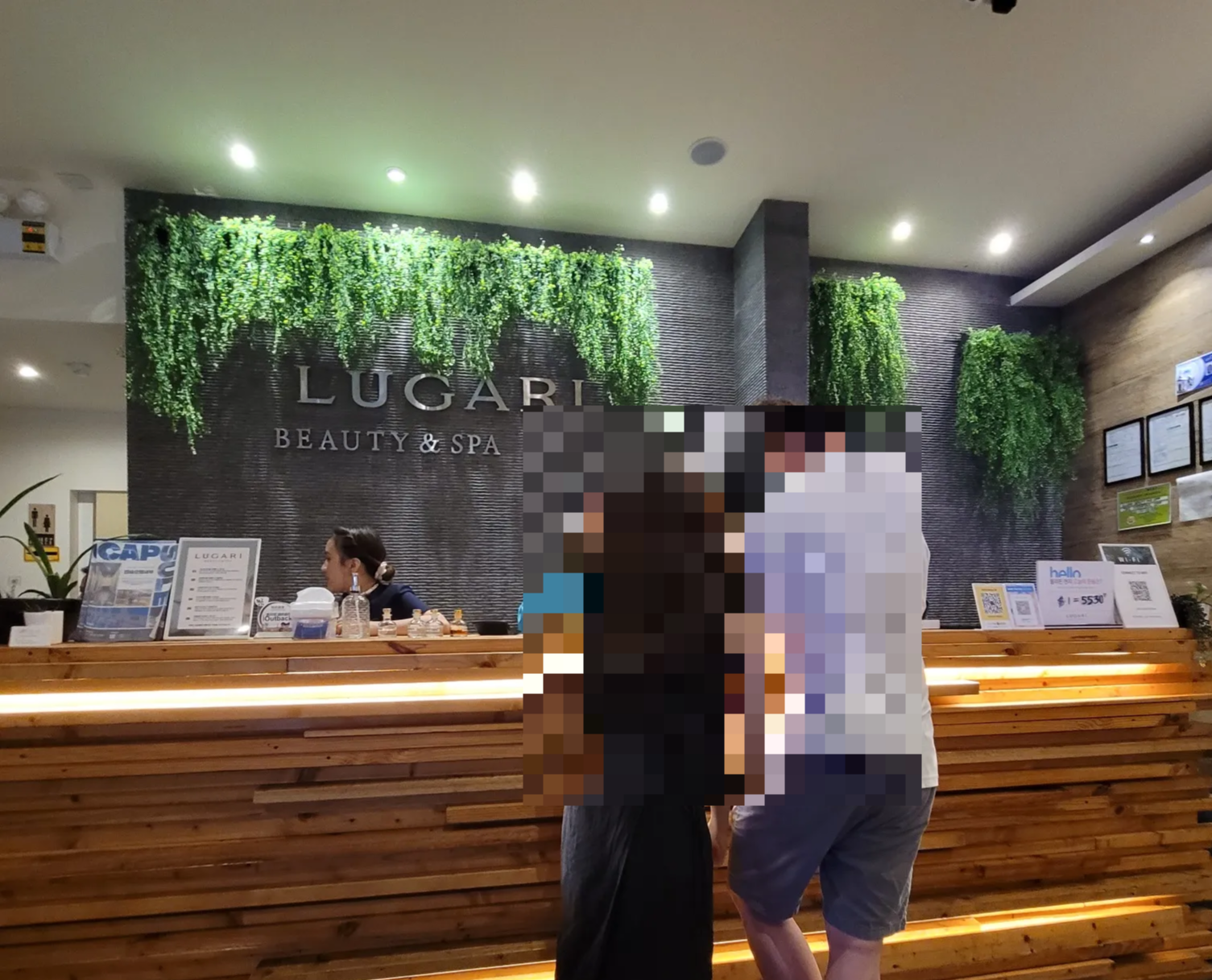 가게 입구 사진