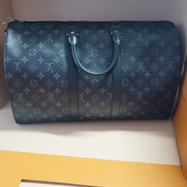 루이비통 가방 진품 구별법 가죽 색깔_12