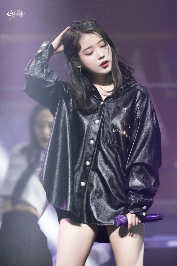 아이유 사진 모음 / 무대 코디 패션 / 일상 사복 패션