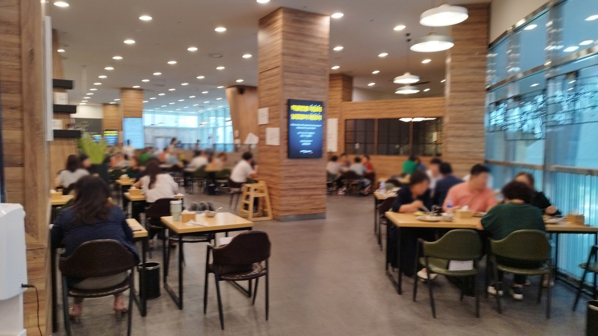 다담뜰 한식뷔페 식당분위기