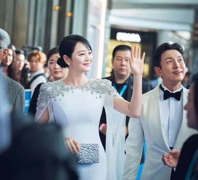 '트리거' 김혜수와 정성일의 탐사보도 드라마