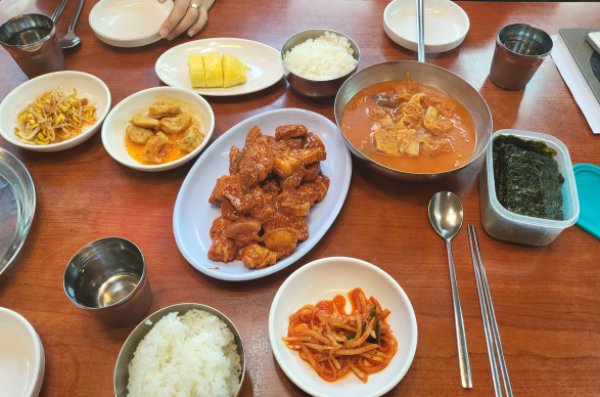 굴다리식당-음식