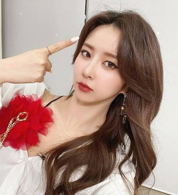 가수-은가은