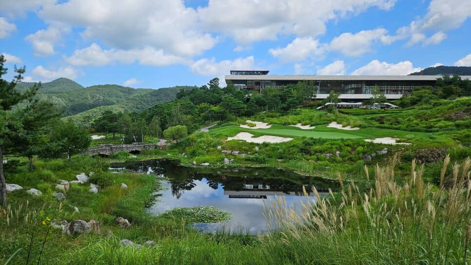 골프장 경험담 춘천 휘슬링락CC 완벽 가이드 자연과 예술이 만난 감성 골프장의 모든 것