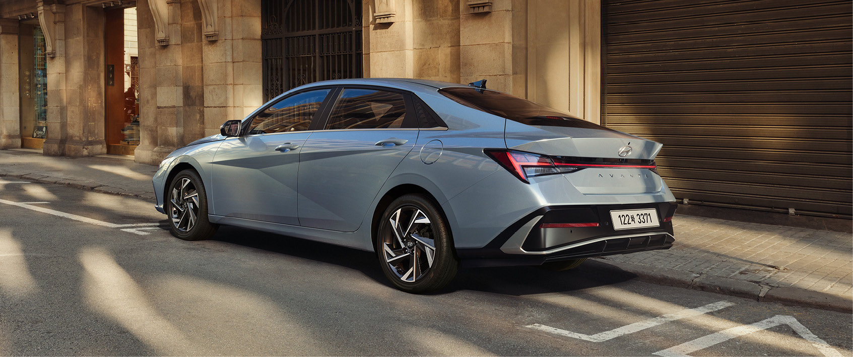 아반떼 후면 측면