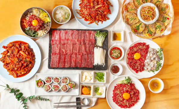 생생정보 대결 맛 대 맛 시장 육회 한 상 VS 누룽지마늘닭강정