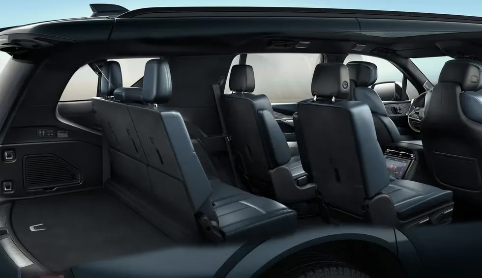 캐딜락 에스컬레이드 IQL 이미지