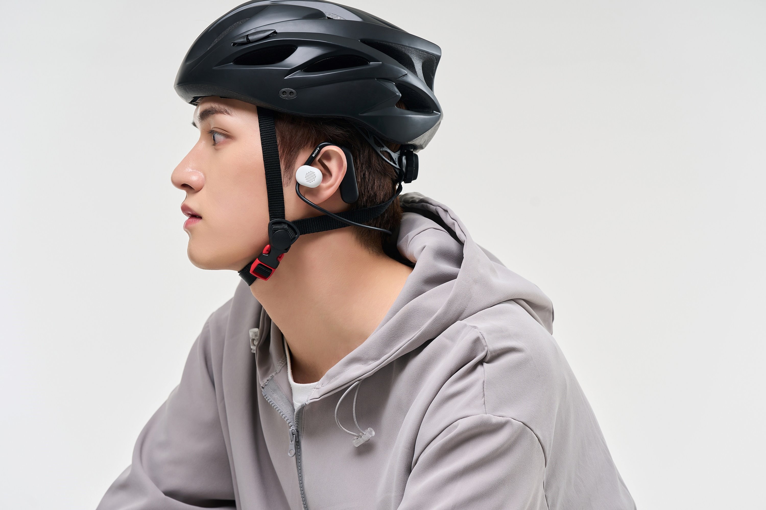 소니코리아, ‘러너’를 위해 탄생한
신개념 오프 이어 이어폰 ‘플로트 런(Float Run)’ 국내 정식 출시