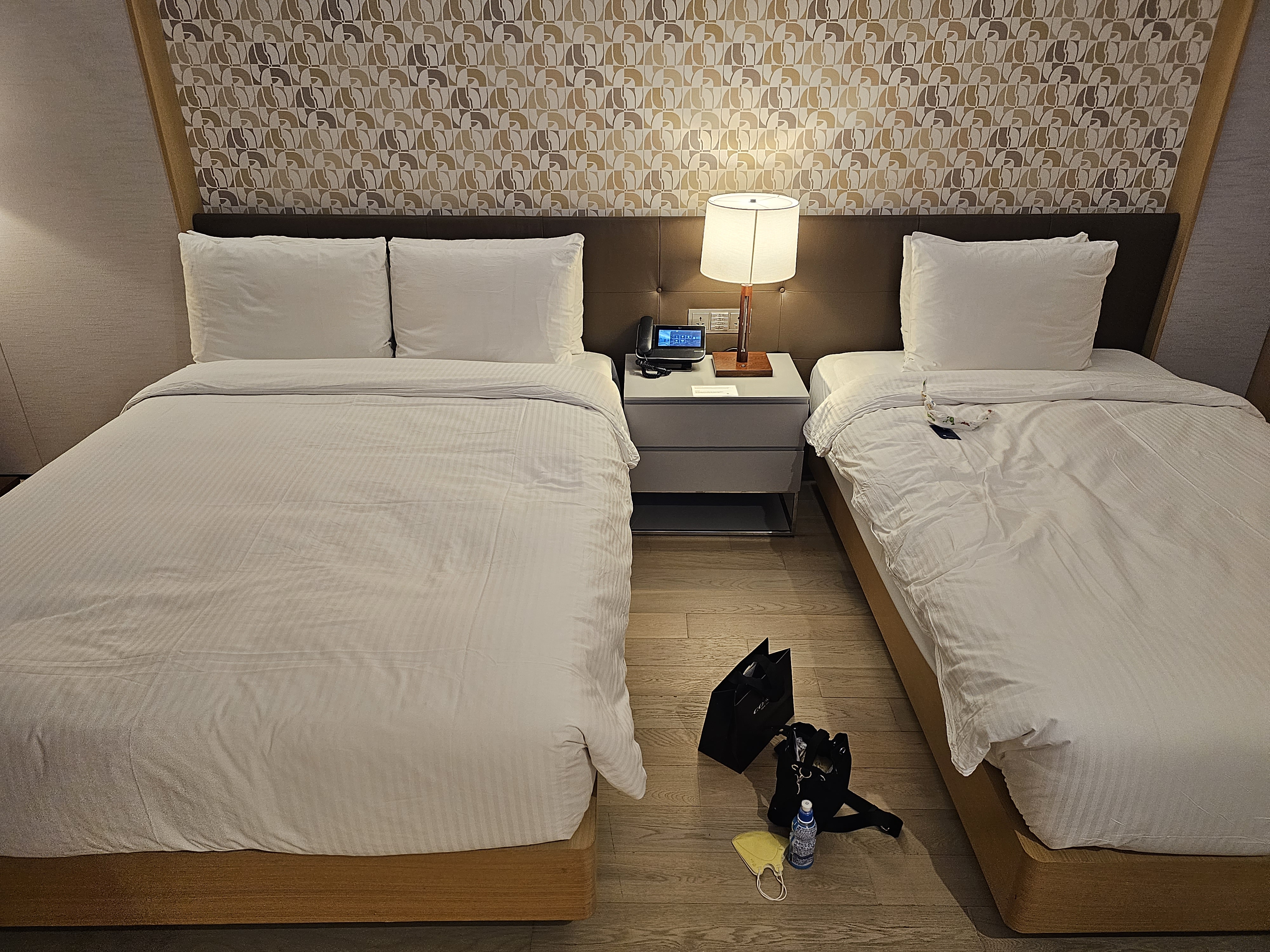 랜딩관 디럭스패밀리트윈룸