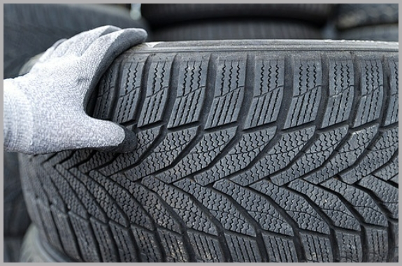 자동차-타이어-규격