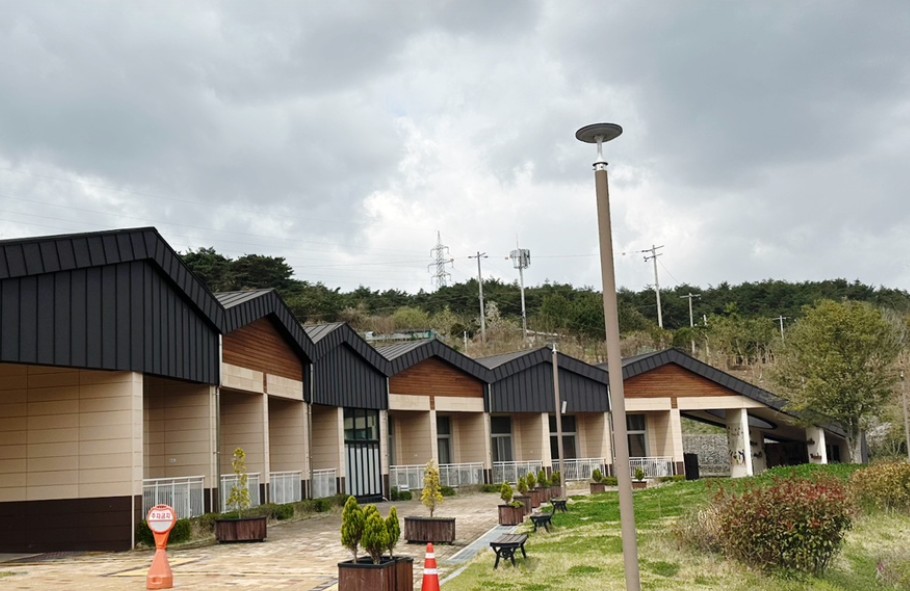 무등산 생태탐방원 예약방법 총정리｜2인실&middot;4인실&middot;6인실 가격부터 근처 식당&middot;숙소까지 관련 사진