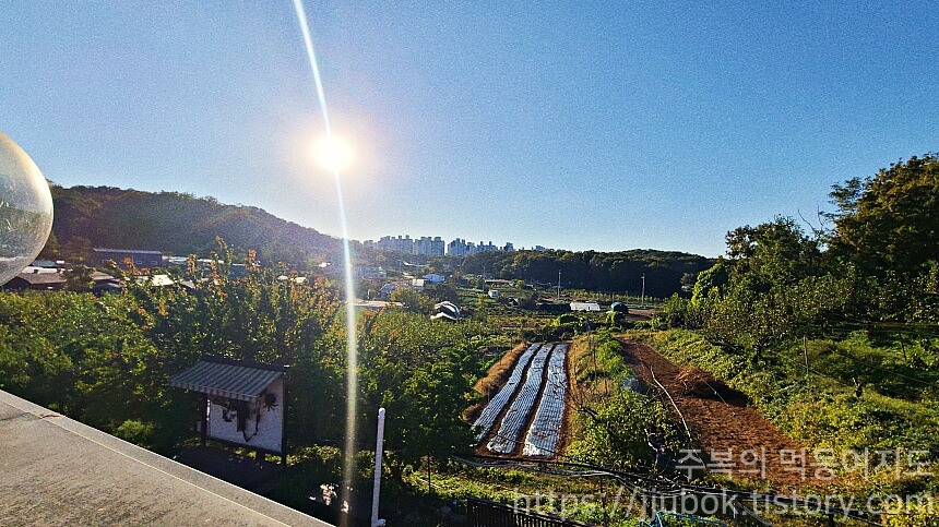 늘솜당-인천점-2층-테라스-시골뷰