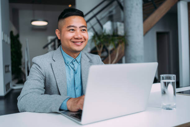 2025년 실업급여 신청방법 및 가능여부 확인하기 !! 재취업과 사회 안정망
