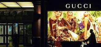 베블렌효과의 모습을 상징하는 사진