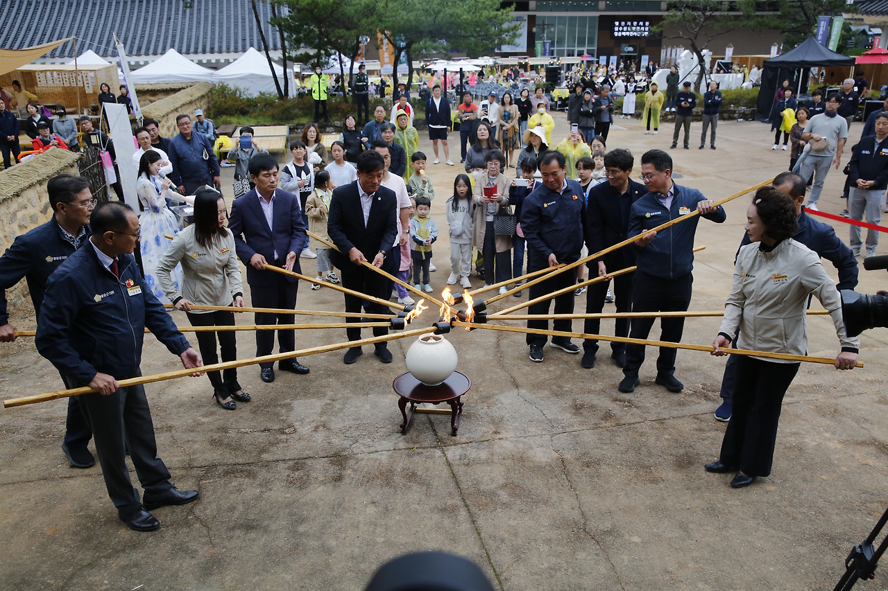  제 1회 청송백자축제란?
