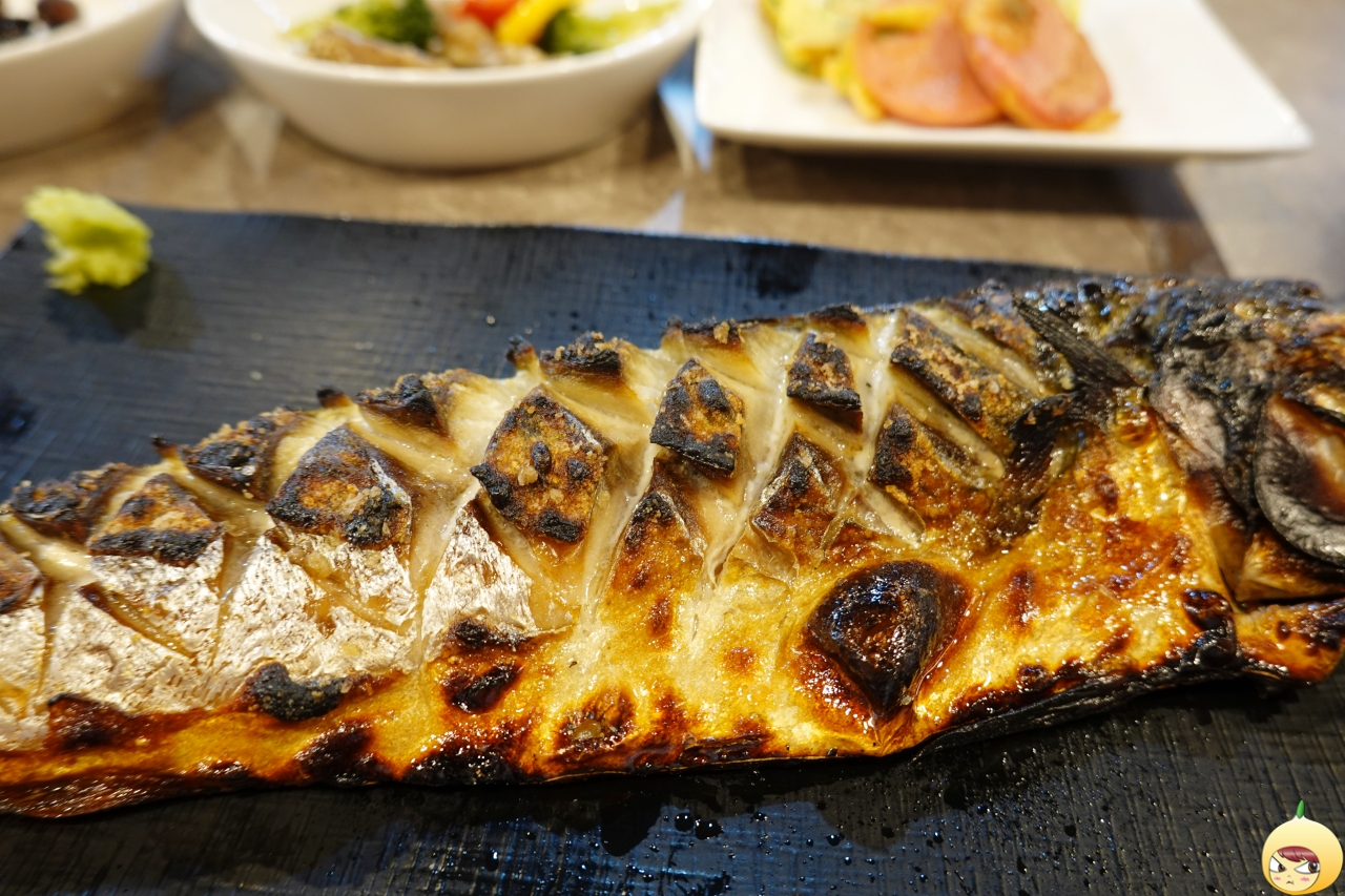 고등어구이 근접샷