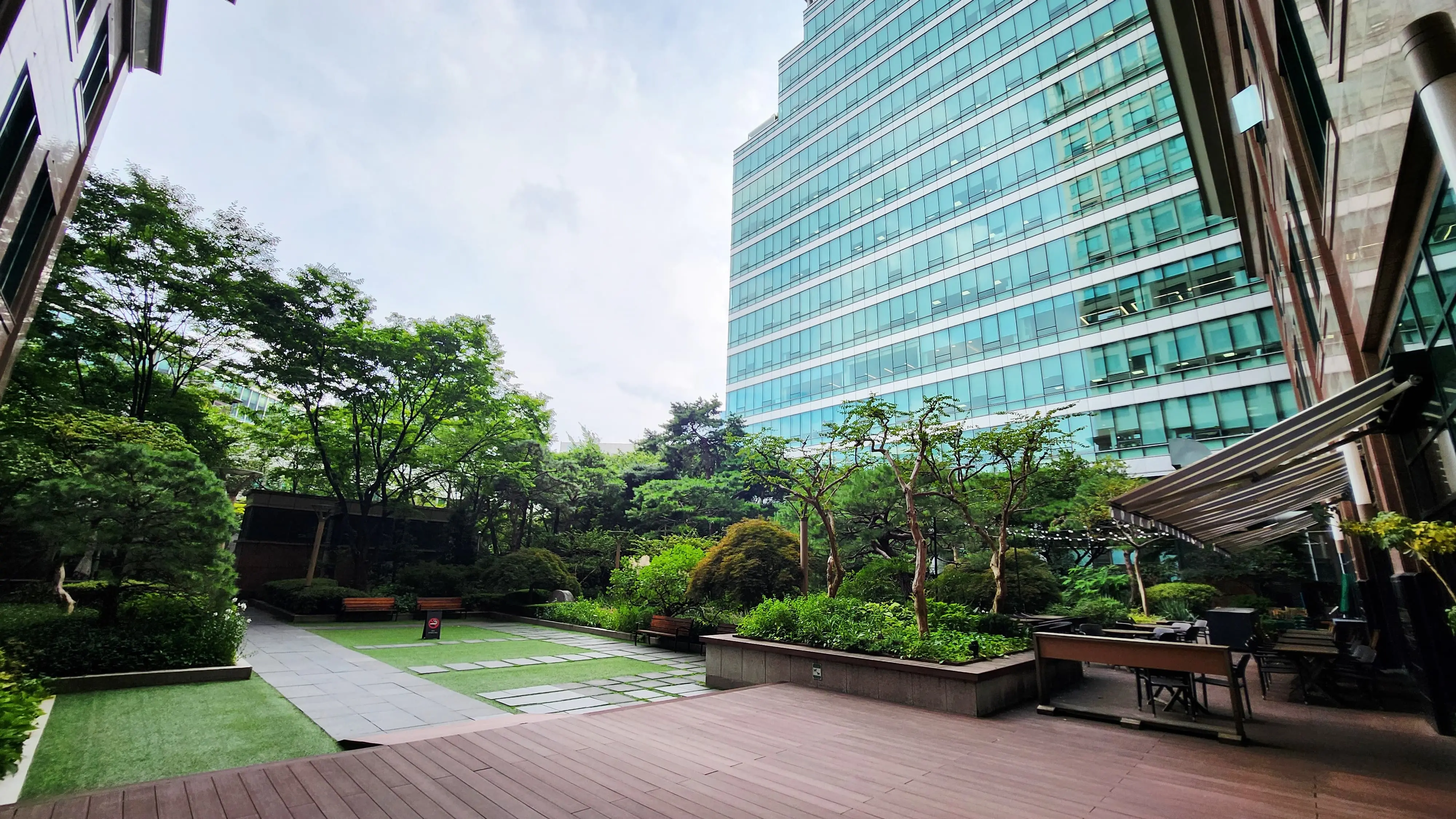 서머셋팰리스 호텔 입구