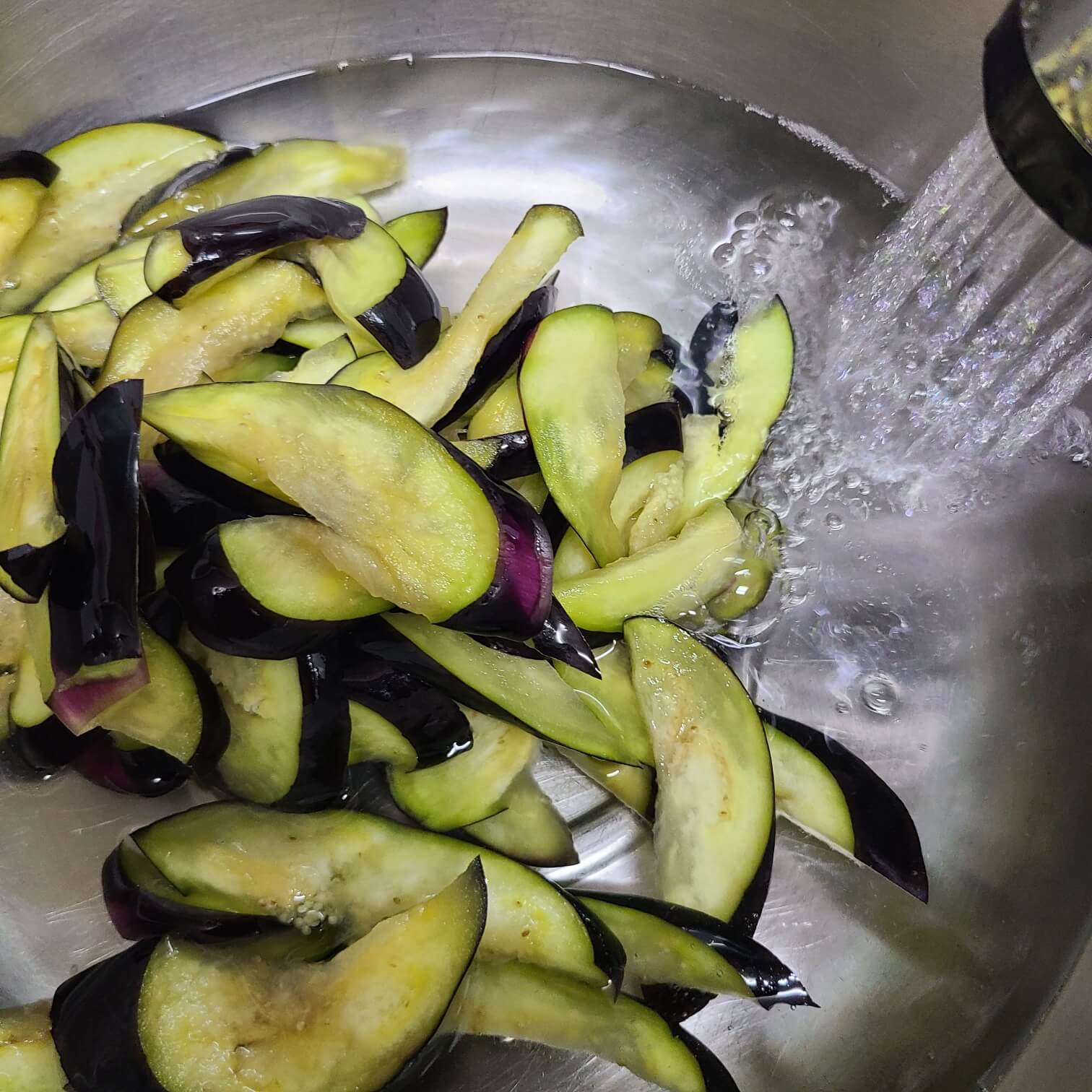 제철채소 제철 야채 6월 제철 야채 5월 제철 야채 여름 제철 야채 닭봉 오븐구이 제철 야채 버섯과 함께 아삭아삭 제철 야채 가득 넣고 새콤달콤한 쫄면만들기 제철 귤을 이용한 귤 드레싱 야채샐러드 여름 제철 밥반찬 옥수수야채전