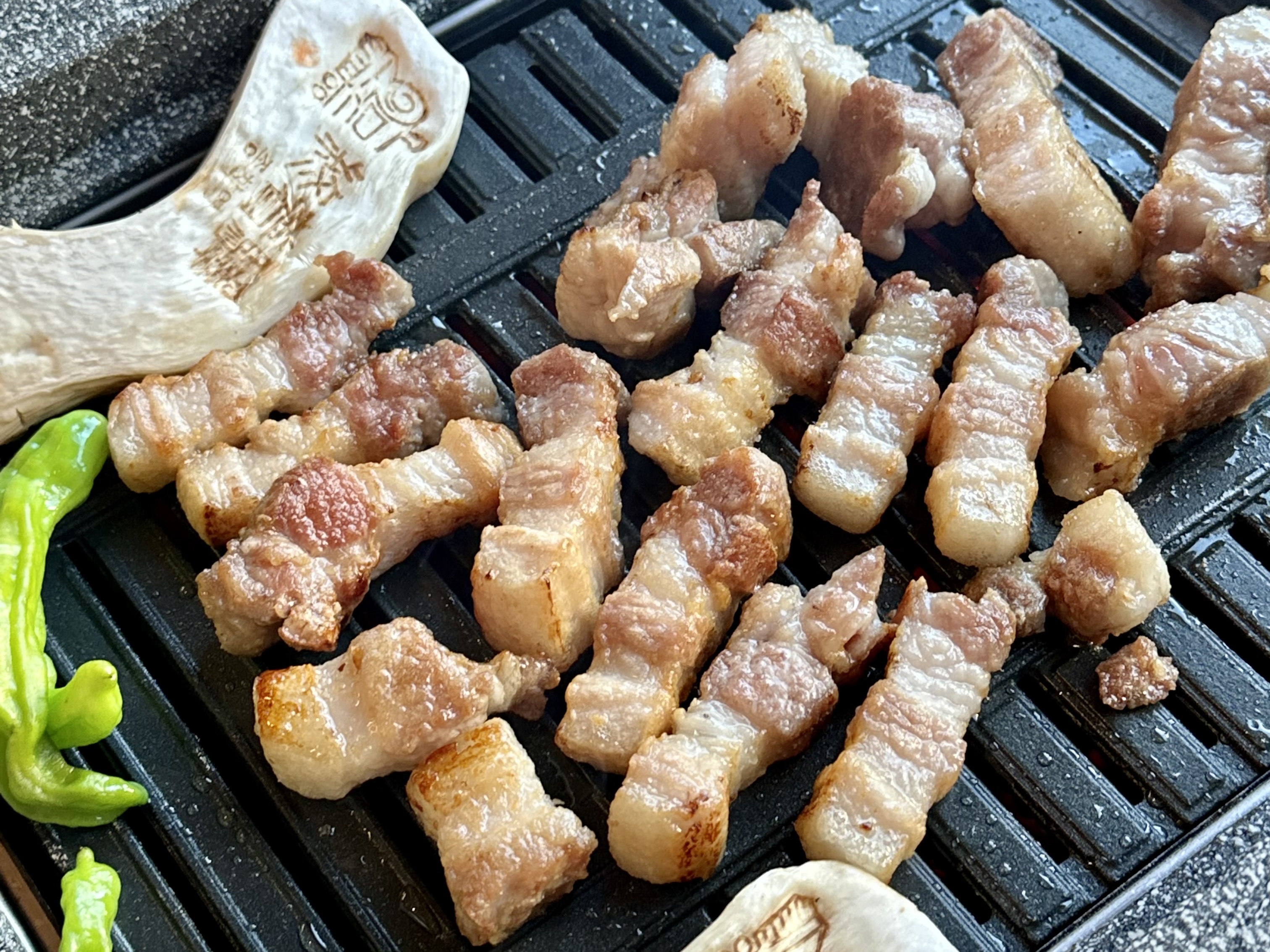 첨단 맛집 '종착역' 삼겹살