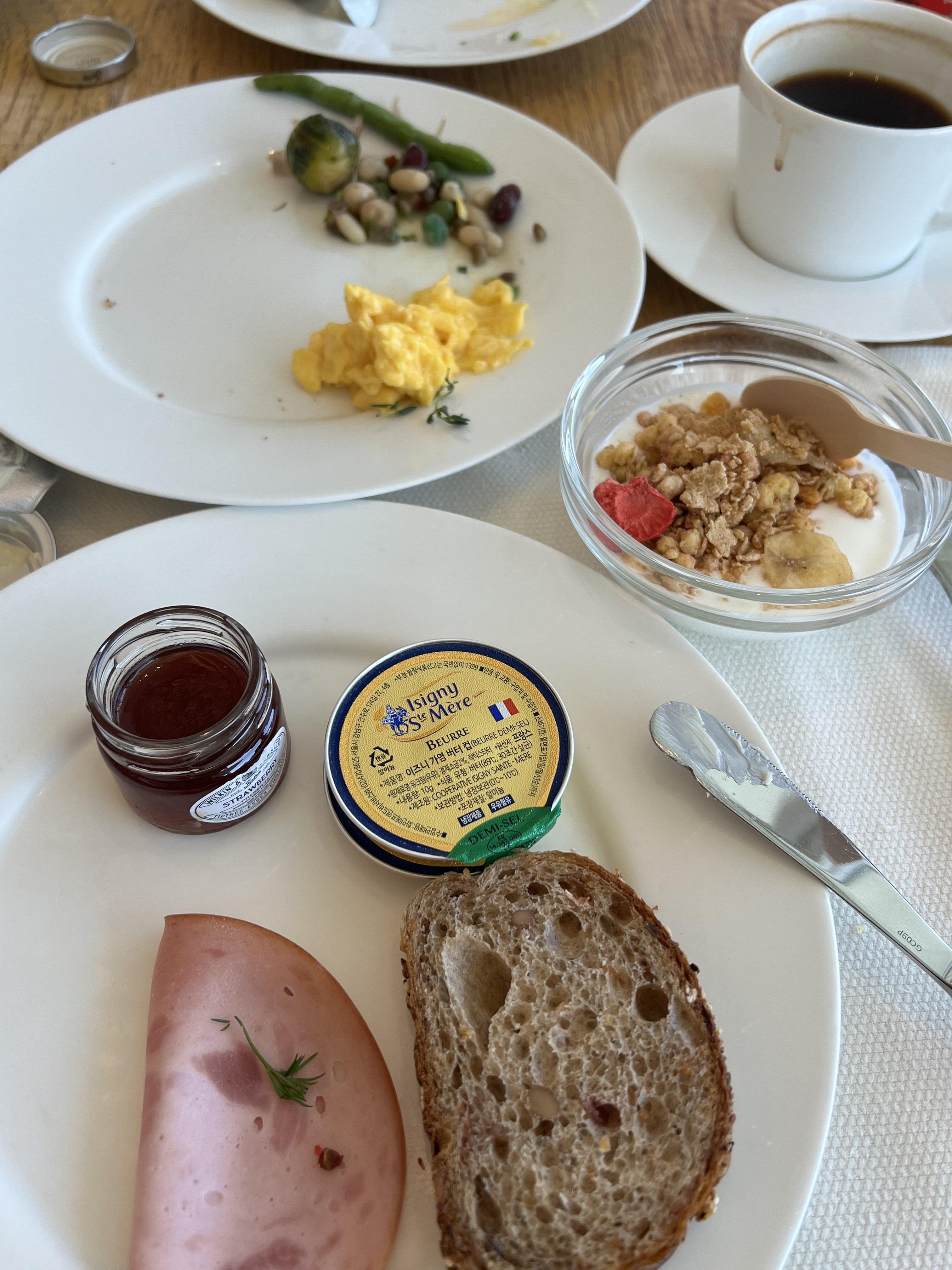 강릉-씨마크호텔-오션뷰-조식