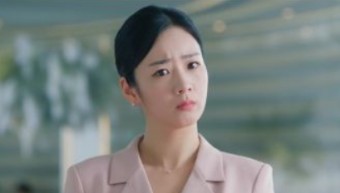 에이핑크 윤보미 소녀시대 효연, 해외 촬영중 발리 억류