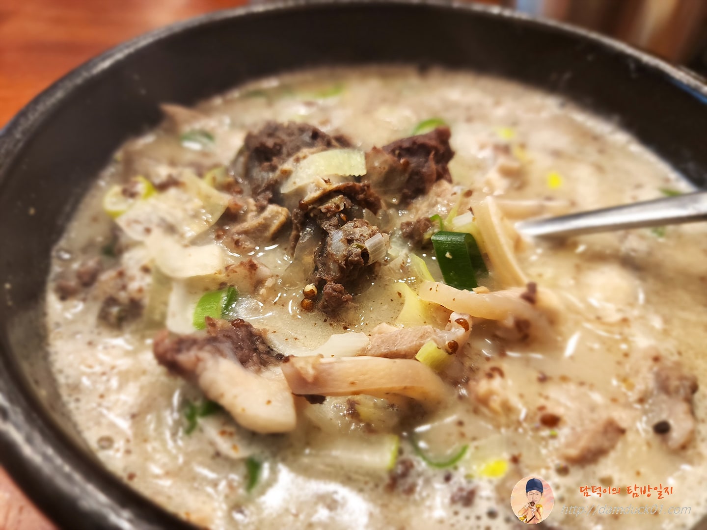 피순대만 들어 있는 순대국밥
