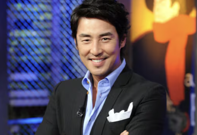 배우 김성수