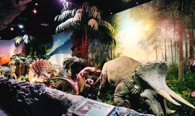 고성공룡박물관