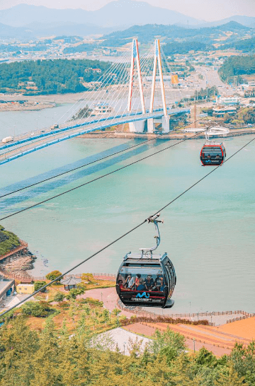 명량해상케이블카 (바다 위를 가로지르는 시원한 경험)