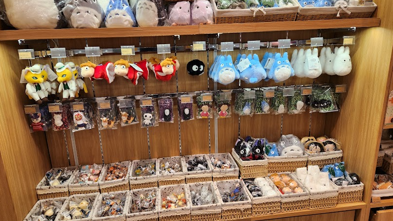 수원 AK백화점 지브리 굿즈샵 도토리숲 너무 재미있는 공간 사진 4