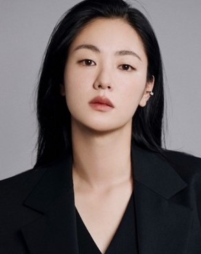 드라마 《우리영화》 남궁민&middot;전여빈 인생 멜로의 시작...영화감독과 시한부 배우가 만났다 첫 회 시청률 4.2%로 출발 관련 사진 3