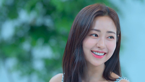 신슬기 웃고있는 모습