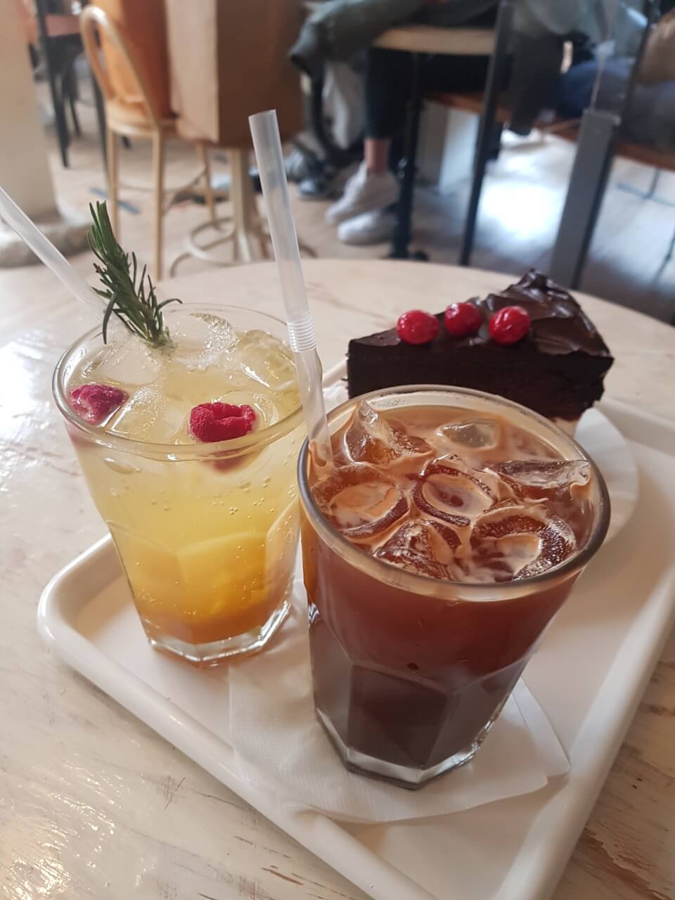 종로구 익선동 카페 카페하이웨스트 리뷰 케이크 맛집