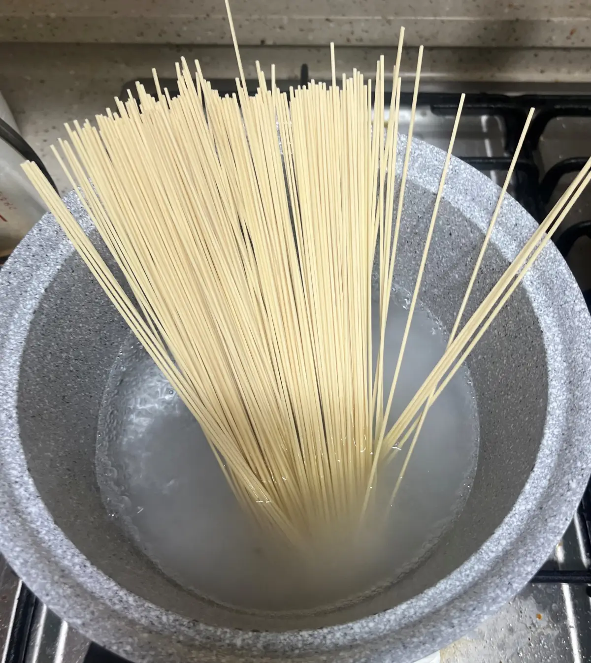 이치란라멘-면끓이기