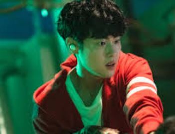 경이로운소문 조병규