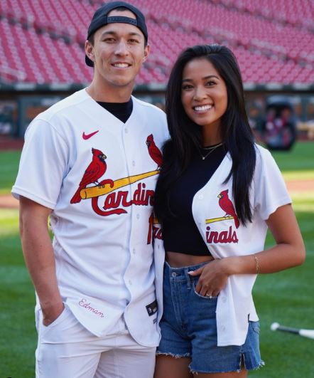 토미 에드먼 국적