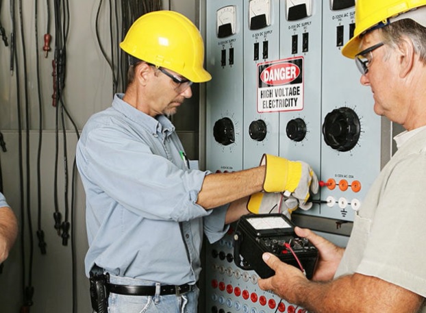 전기안전 관리자 남성