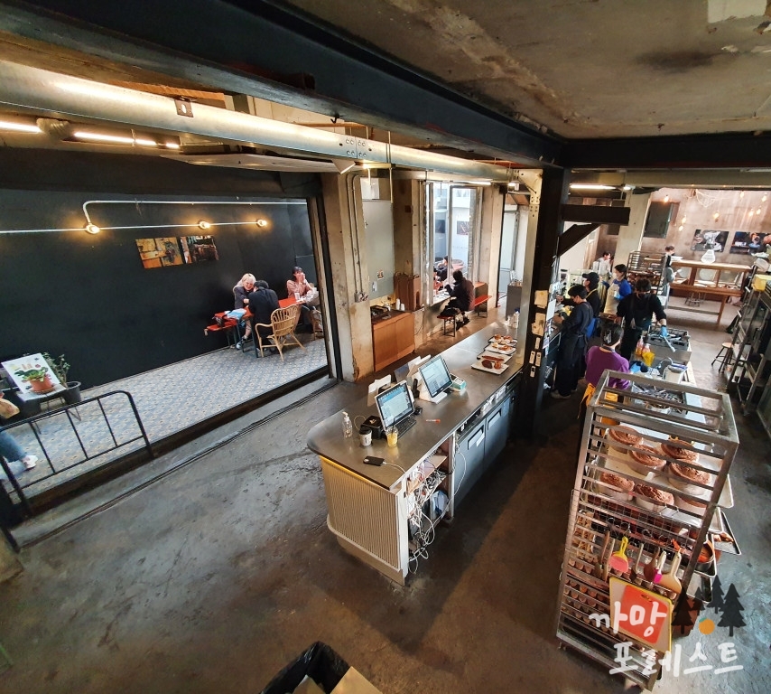 러스트 베이커리 1층