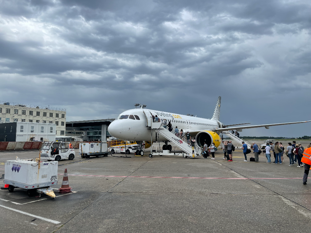 보르도 공항 탑승