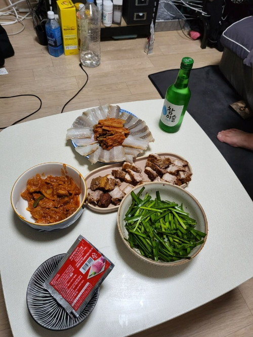 제육, 홍어, 수육