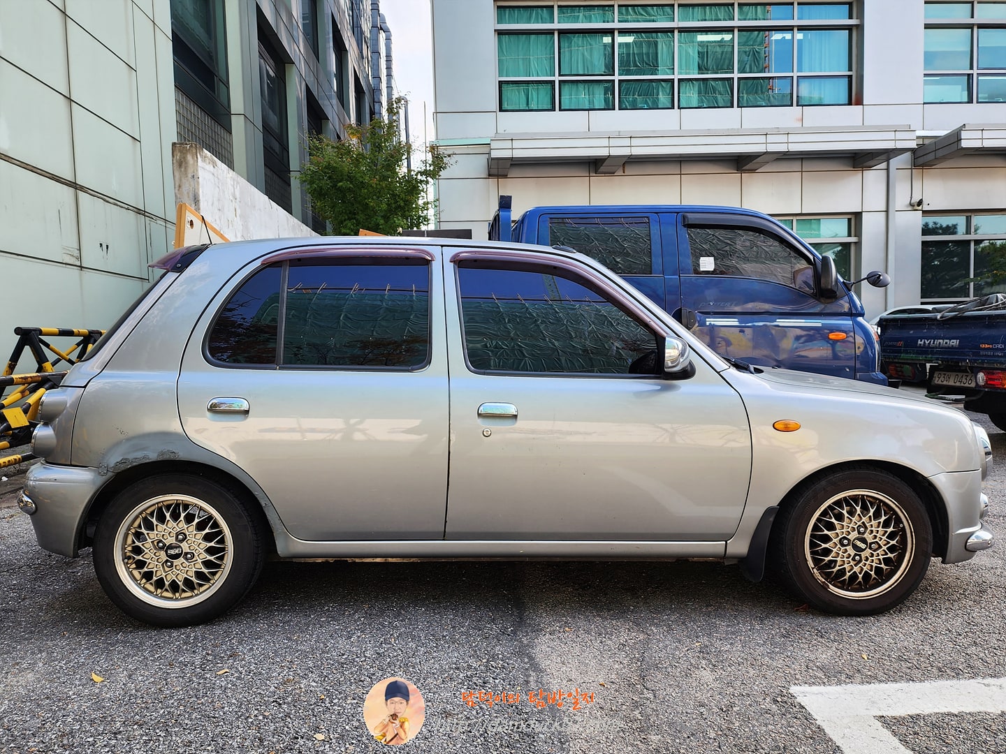 닛산 마치 볼레로