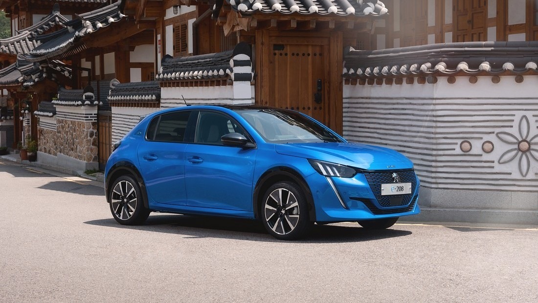 푸조 Peugeot E-208 Electric 리콜 전측면사진 출처 다음자동차