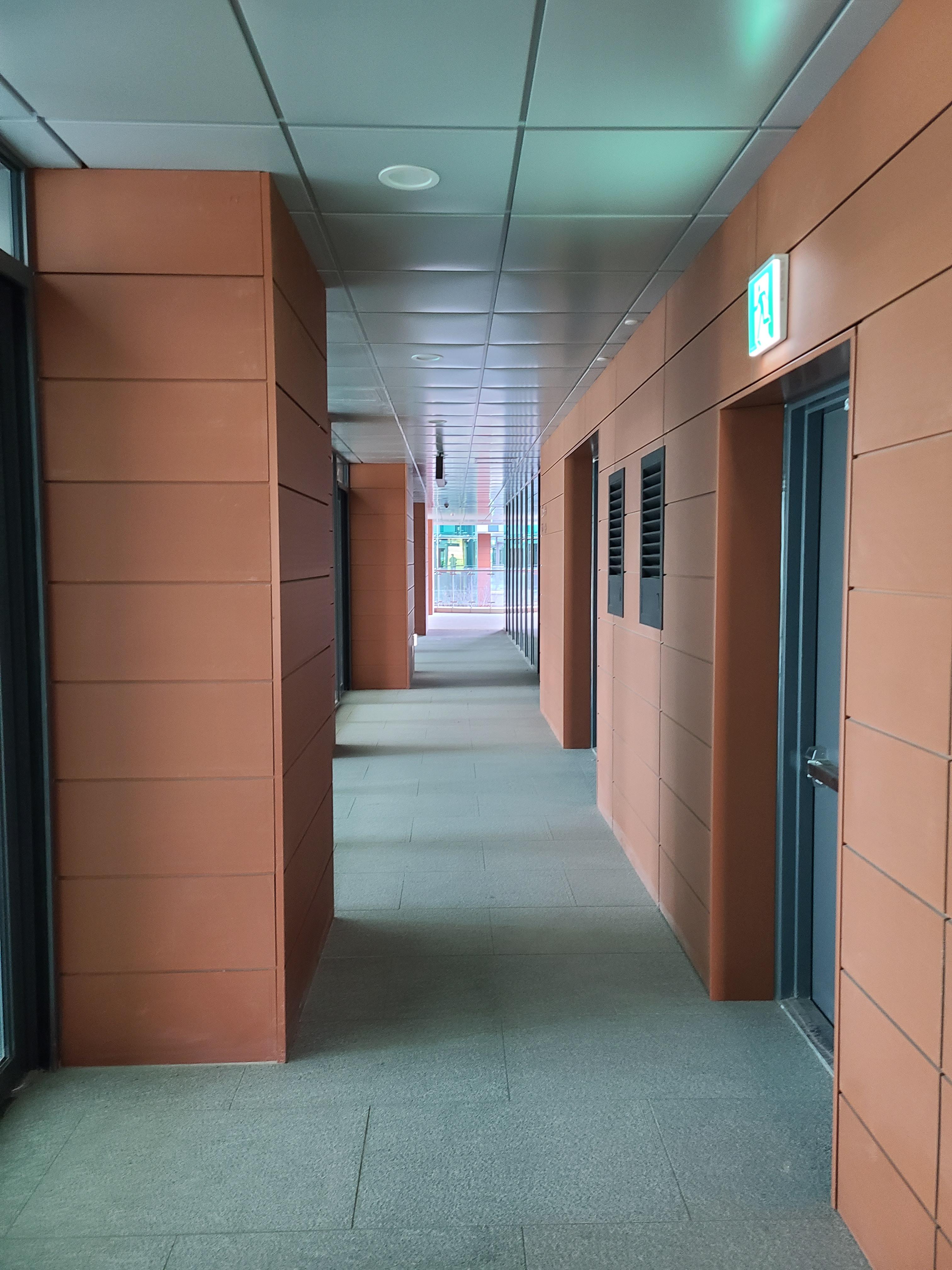 덕은 리버워크 상가 내부3