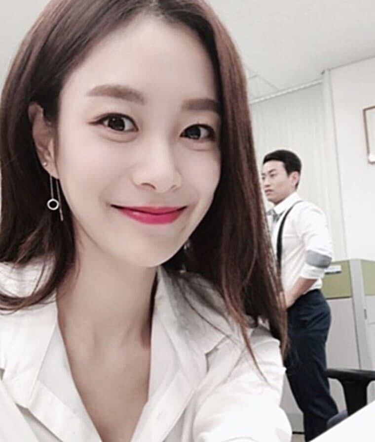배우-송다은