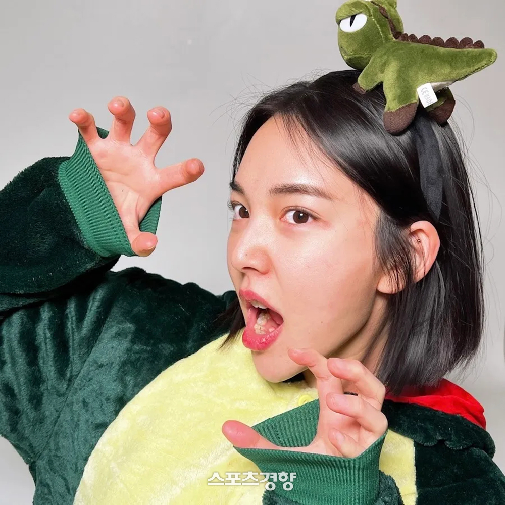 “대통령 ○신인 나라” 잡식공룡 논란