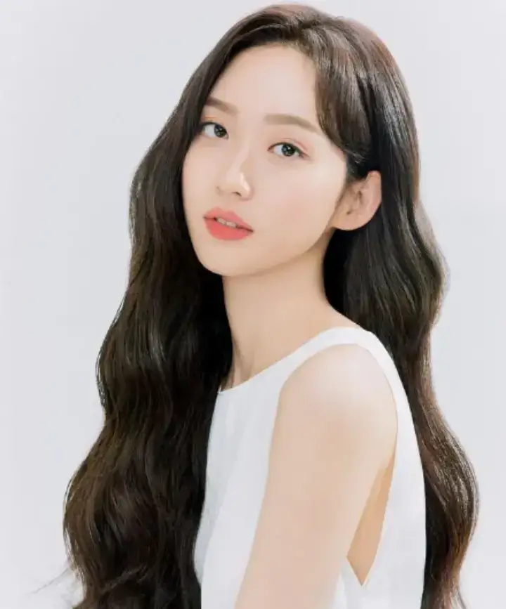 배우-한지현-사진