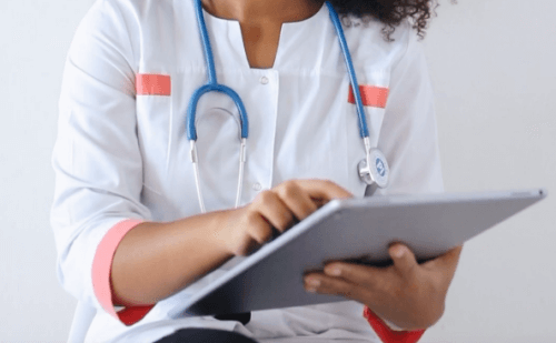 의사-청진기-서류